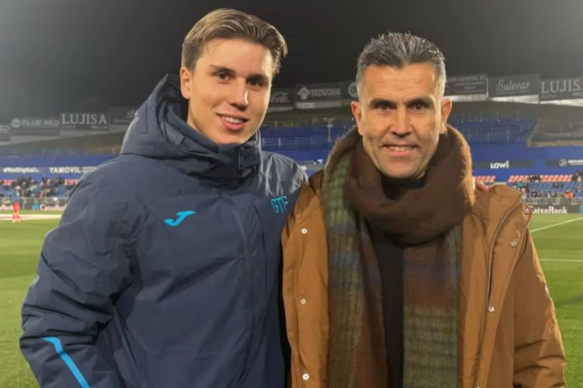 El jugador del Getafe Davinchi carga duramente contra Óscar Puente por el accidente de Adamuz: "Dimita ya, asesino"