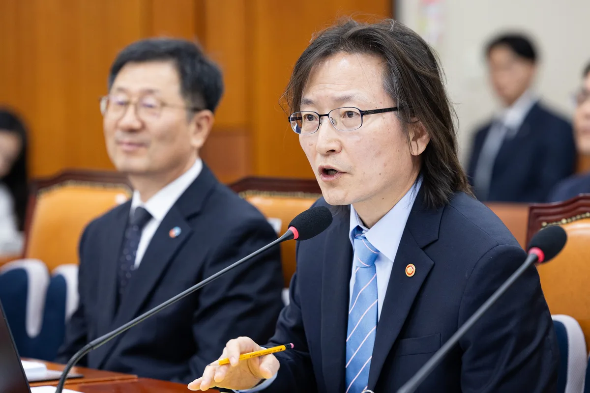 GS25 벤더 거래에 ‘통행세’ 의혹… 공정위 “법 위반 소지”