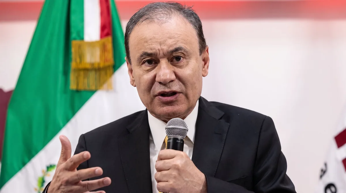 Alfonso Durazo arremete contra Colosio tras sus críticas a Claudia Sheinbaum: “Tiene mucho futuro, pero aún no le llega”