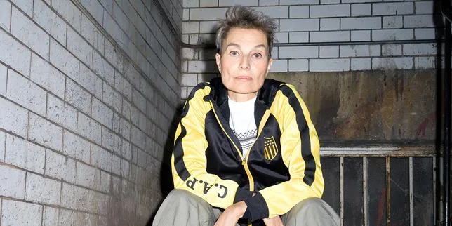 Concert, réédition d’album, engagement politique : Elli Medeiros, l’étoile punk brille toujours