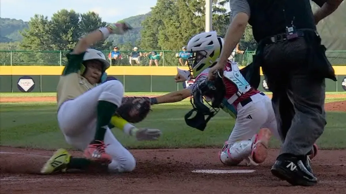 Canada pulls off clutch play at home plate in Little League World Series