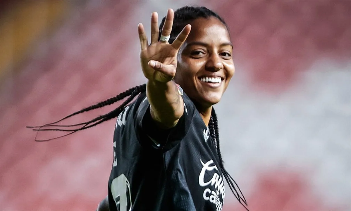 Geyse se destaca com quatro gols em goleada do América-MEX