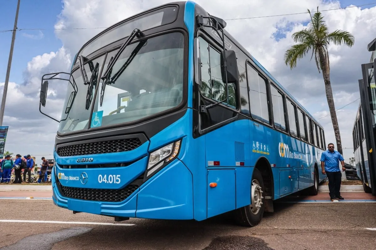 ‘Tarifa Zero’ no transporte coletivo encerra e usuários voltam a pagar passagem de ônibus