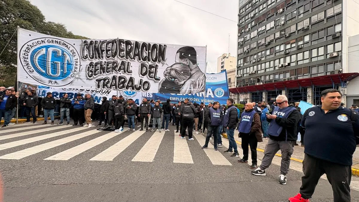 Marcha de la Bronca: los cortes de tránsito y el cronograma completo de la movilización contra Javier Milei