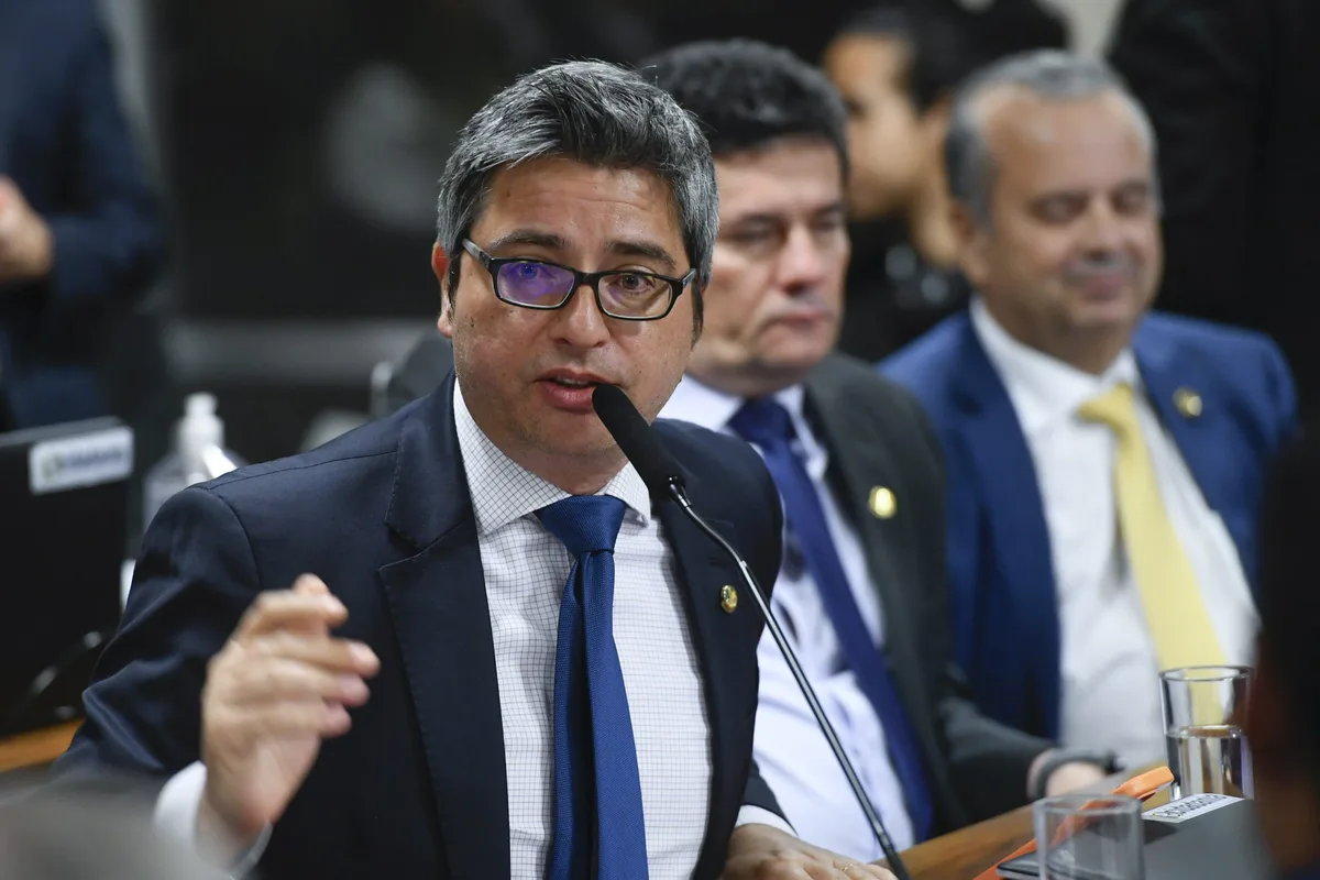 PL vai cobrar segurança jurídica na PEC da Segurança, diz Portinho