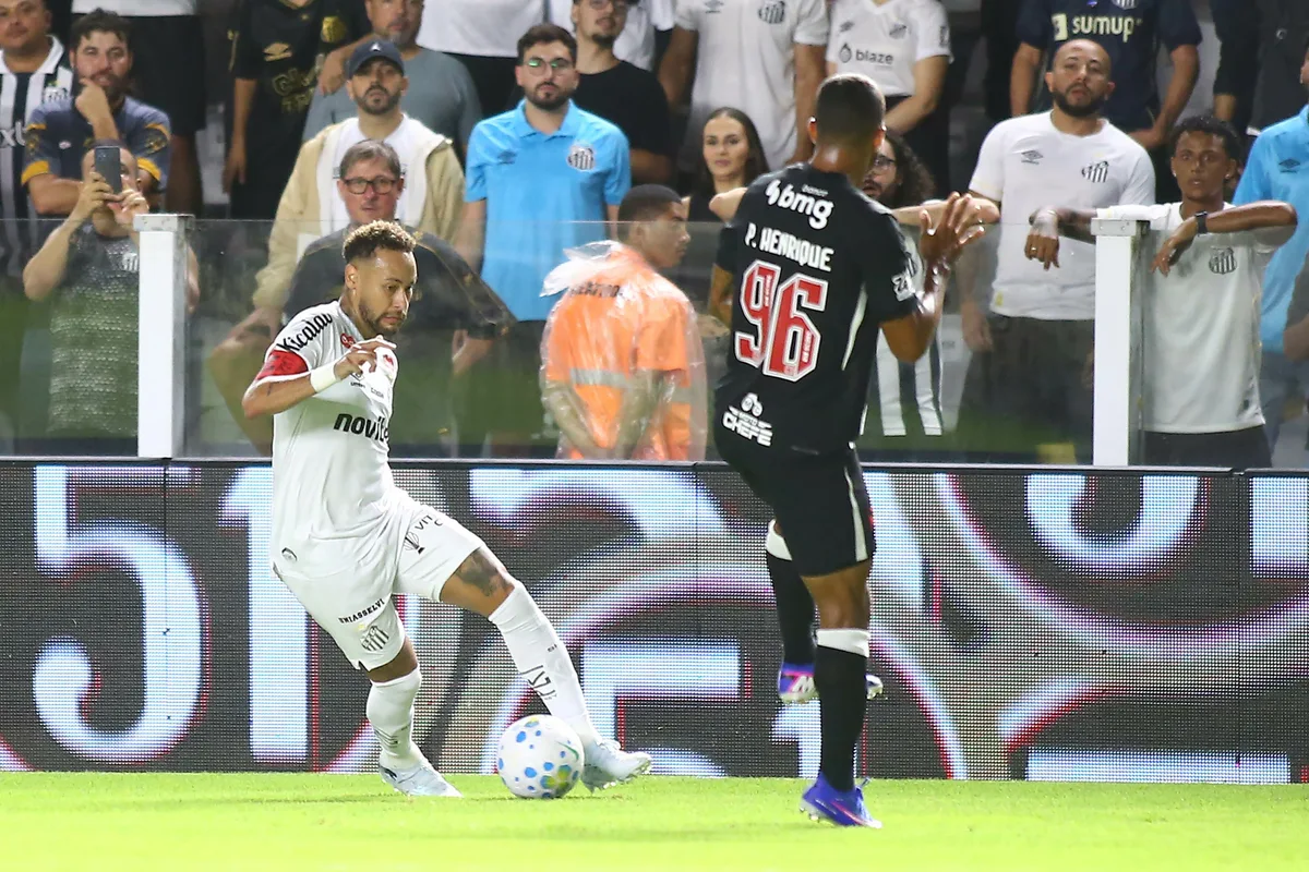 Cartola: Vasco x Santos pode fazer a diferença no seu time na #23; veja números do Gato Mestre