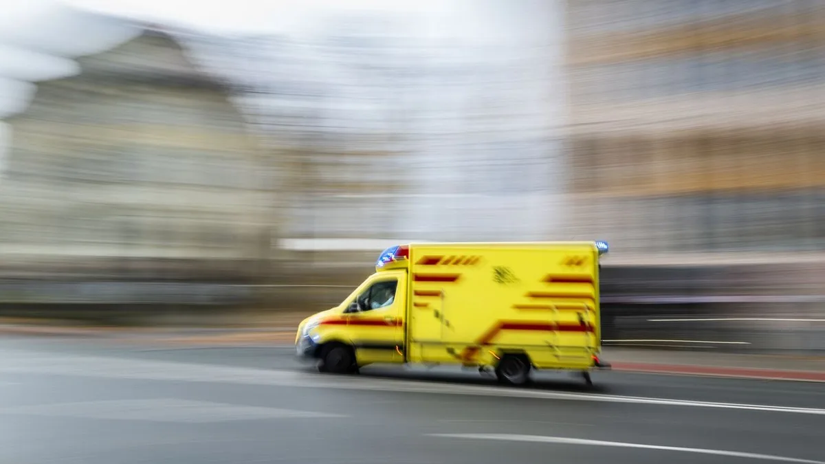 Unfall: 16-jähriger Mopedfahrer bei Kollision schwer verletzt