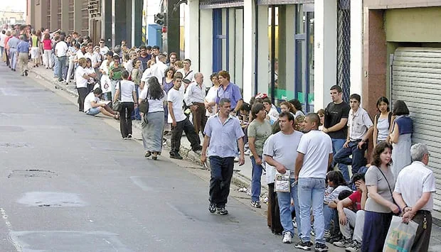 La economía pierde empleo registrado, pero hay un sector que puede cambiar la ecuación