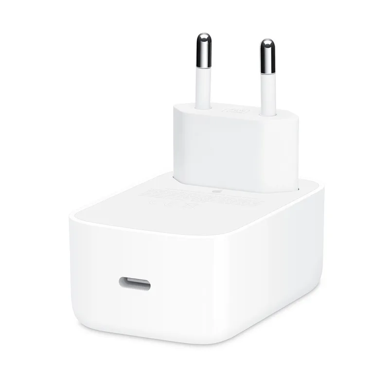 Actualité : En discret supplément de ses puces M5 Ultra et M6, Apple commercialise son chargeur le plus malin