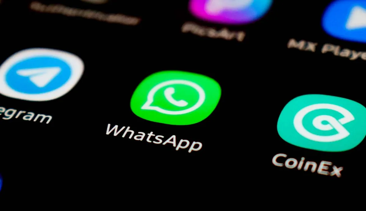 WhatsApp prepara una novedad muy útil para quienes reciben muchas fotos y vídeos