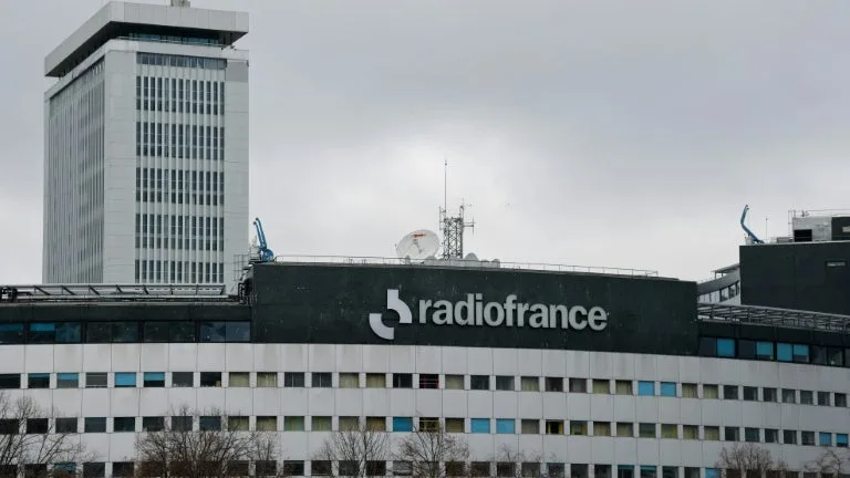 Affaire Charles Sapin: les antennes de Radio France perturbées ce lundi par la grève