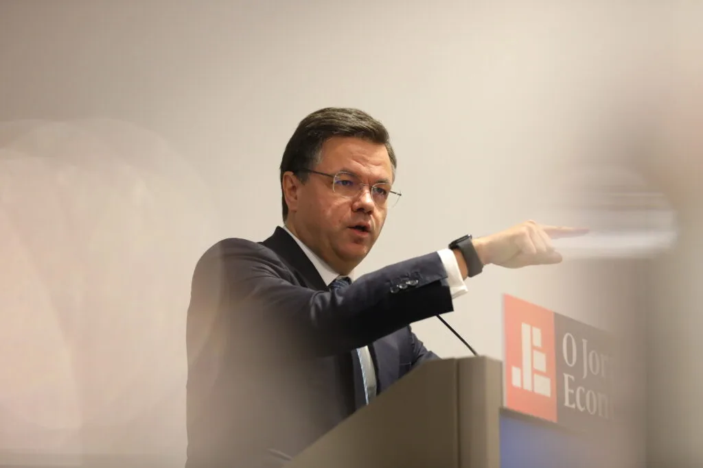 Governo aprovou lei para acabar com a entrega repetida de documentos no Estado