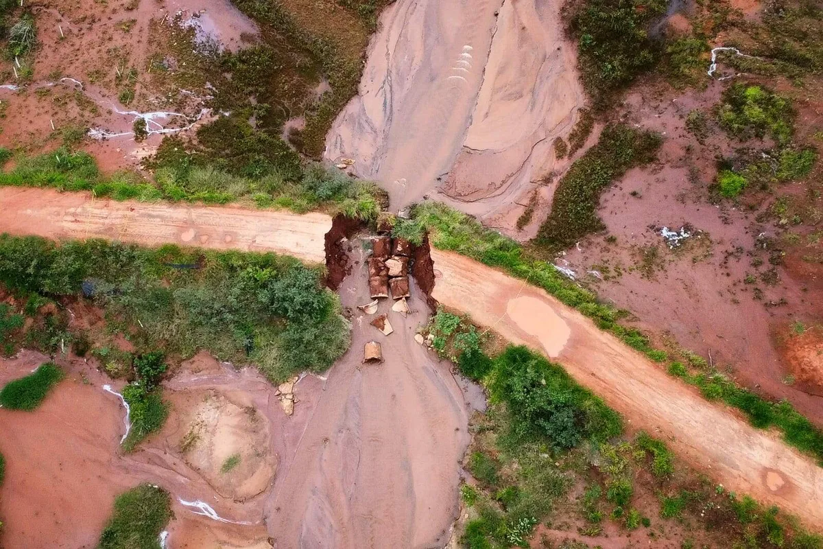 Chuva forte leva acesso e deixa moradores do Nasa Park “ilhados”