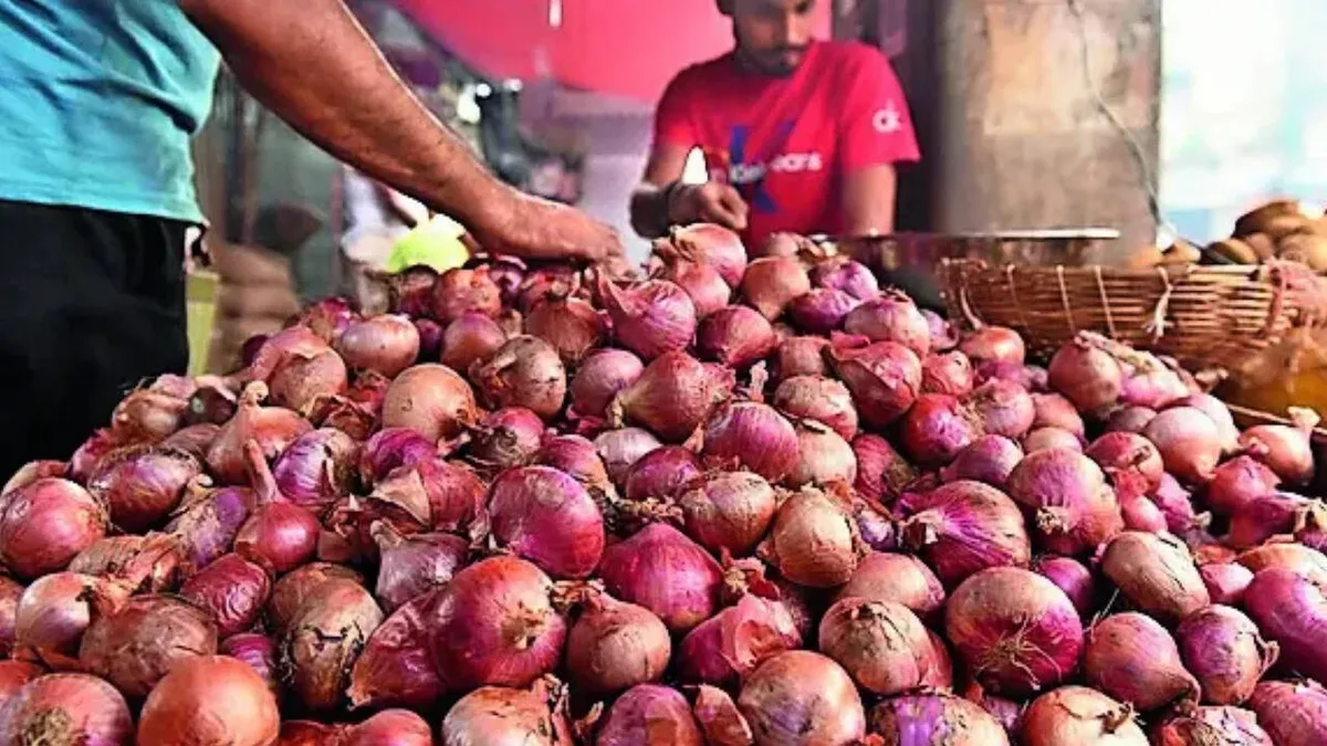 Onion prices surge; Centre to roll out Kanda Express from Monday