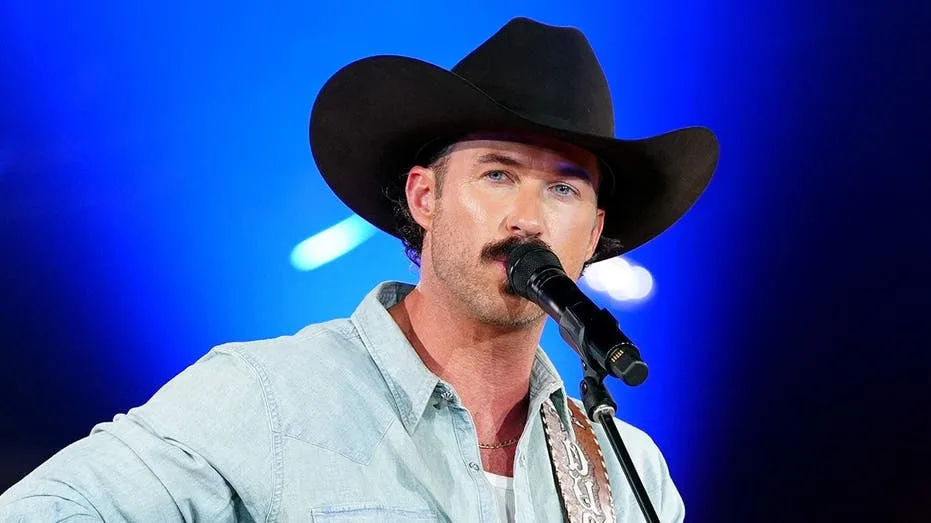 Country music star Riley Green keeps cooking with new single 'That's Just Me' from upcoming album