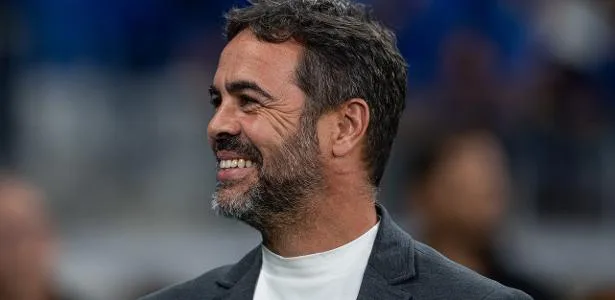 Artur Jorge revê 'freguês' Flamengo enquanto reconecta Cruzeiro e torcida