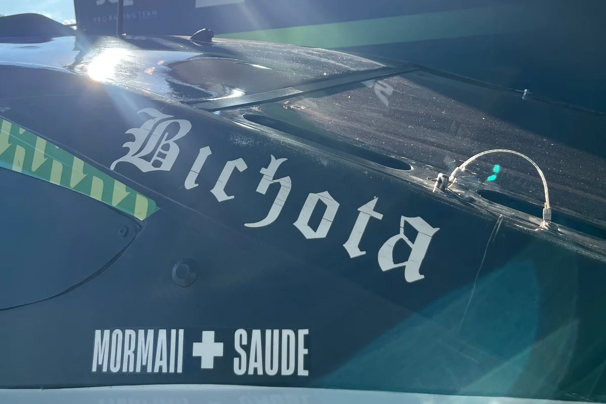 La Bichota Calderón: a história de Karol G e Tatiana, da Fórmula 2 à NASCAR Brasil