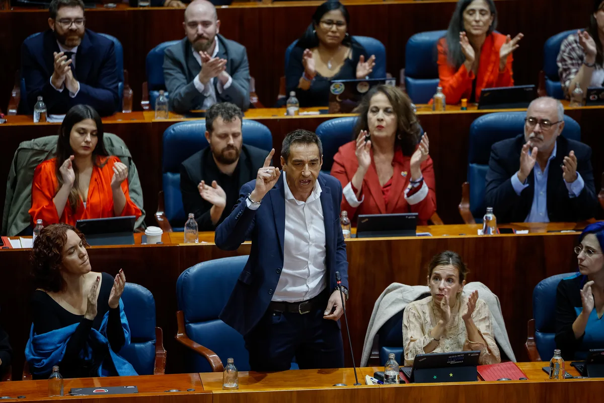 Los partidos del Frente Amplio pactan que Emilio Delgado encabece Madrid y eso aboca a Ada Colau a ir por Barcelona