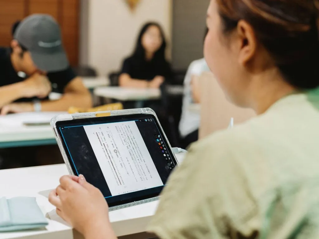 Ir a Japón para aprender tecnología e innovación es posible con una beca de México: estos son los requisitos