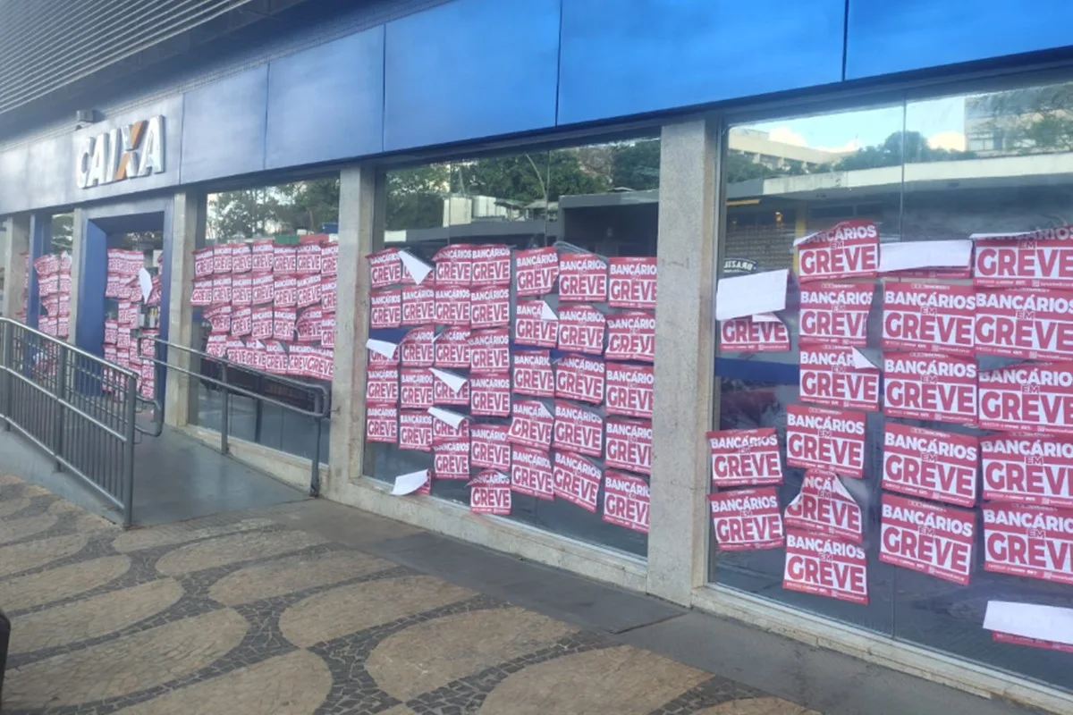 Bancários da Caixa rejeitam proposta, e greve continua