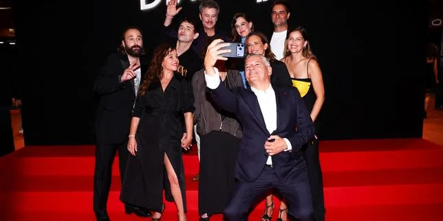 Netflix est devenu le premier financeur privé de la production française en 2025 et devrait dépasser France Télévisions en 2030, selon l’Arcom
