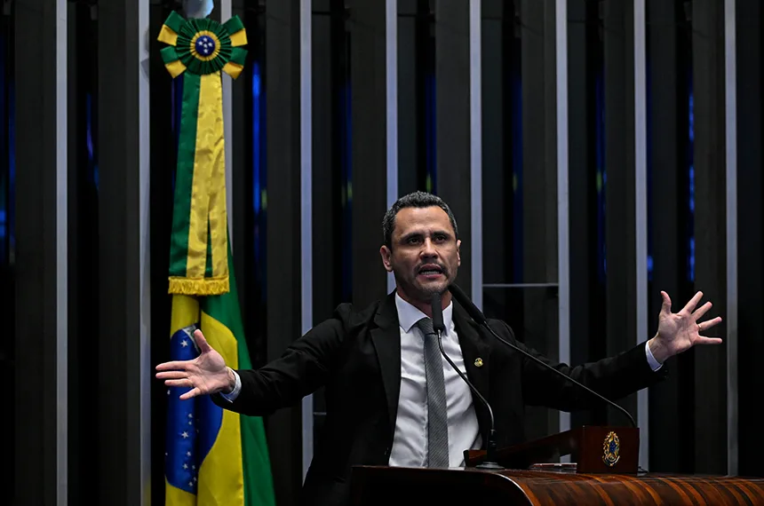 Cleitinho relata luto pela morte do irmão