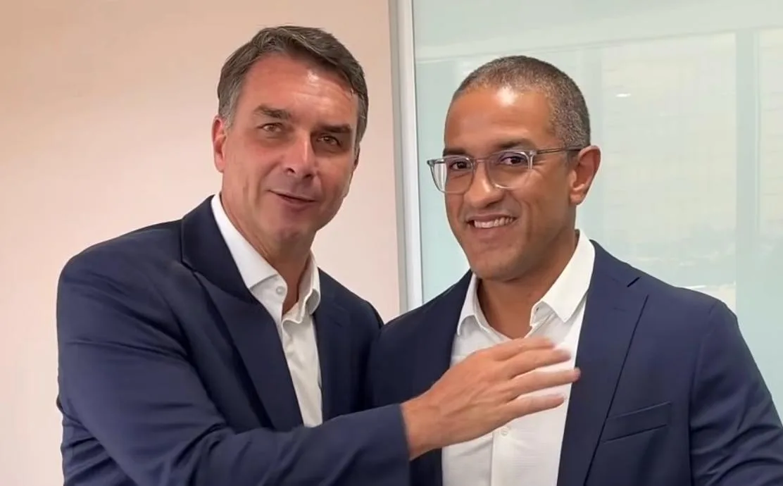 Em vídeo com Arthur, Flávio Bolsonaro agradece Roraima pelo maior percentual de votos do País
