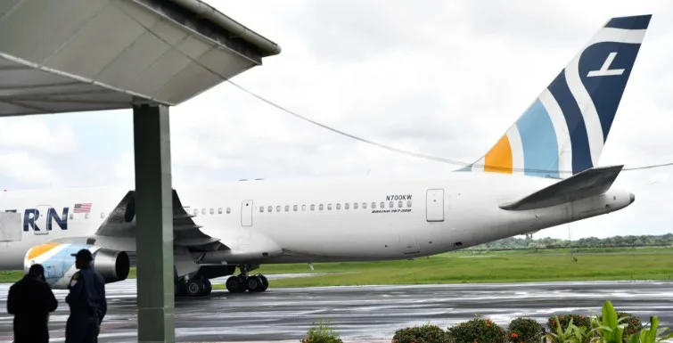 Llega a Liberia el primer grupo de veinte deportados por EEUU bajo un acuerdo
