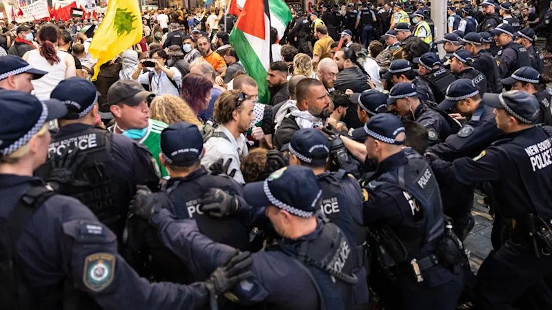 Commissioner’s SCG briefing, police miscommunications in spotlight at Town Hall protest inquiry
