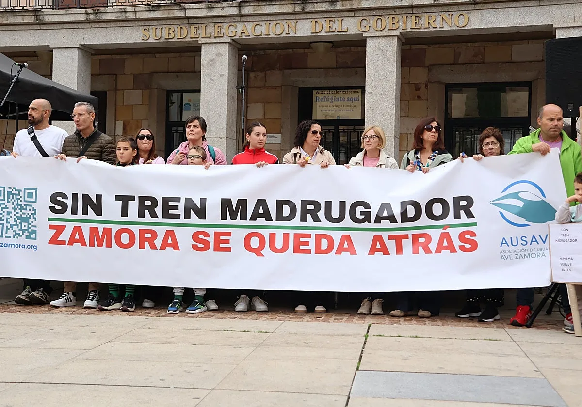 Zamora reclama de nuevo mejoras en los servicios ferroviarios y recuperar el 'tren madrugador'