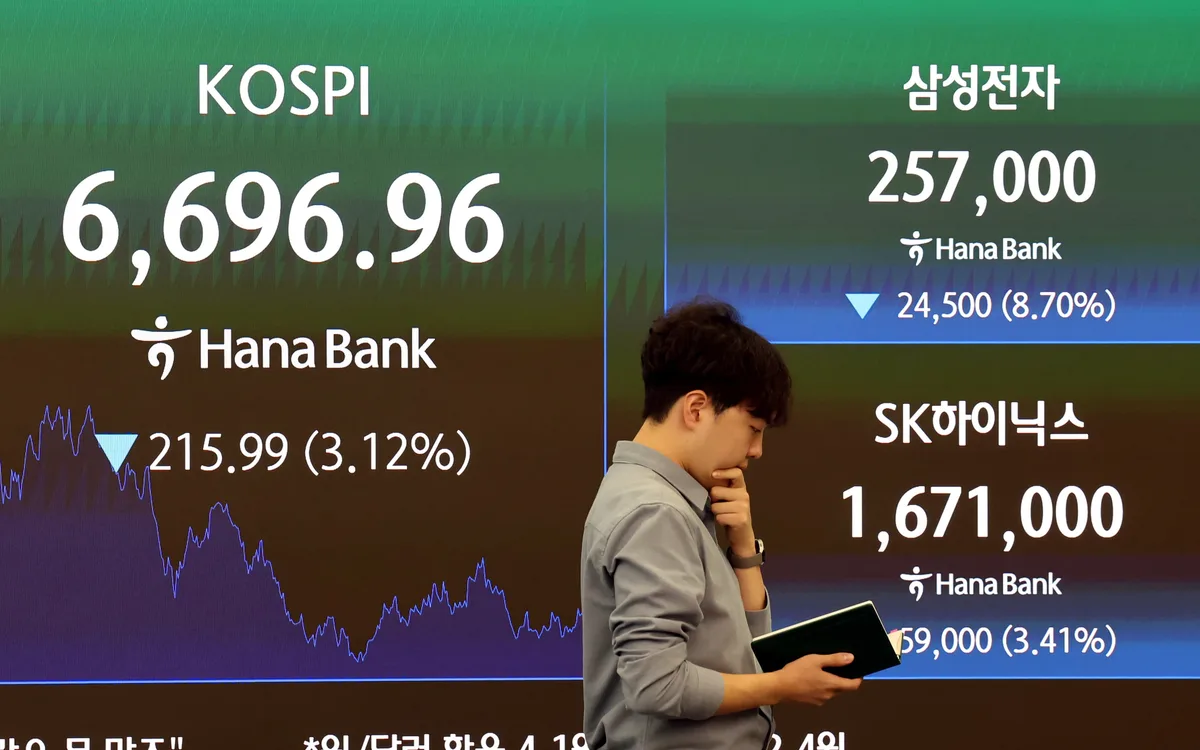 증시 폭락에 얼어붙은 소비 심리… 4개월 상승세 멈췄다