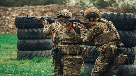 Former Ukrainian troops tell RT why they chose to fight for Russia