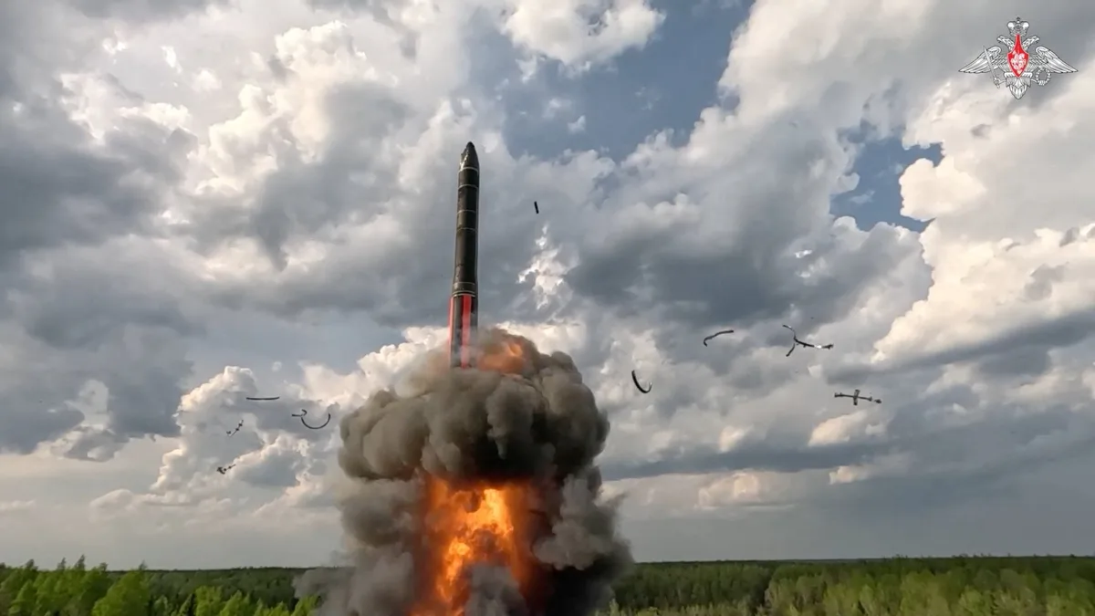 Rusia probó un misil balístico intercontinental de combustible sólido