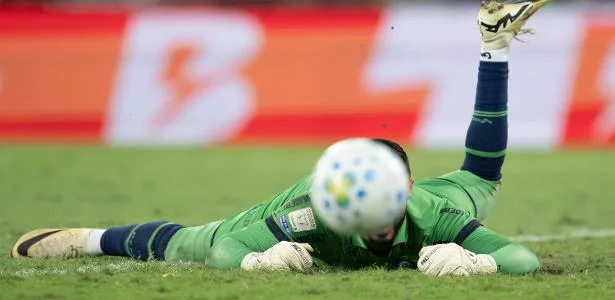 Qual o plano para recuperar o gramado do Maracanã nesta semana