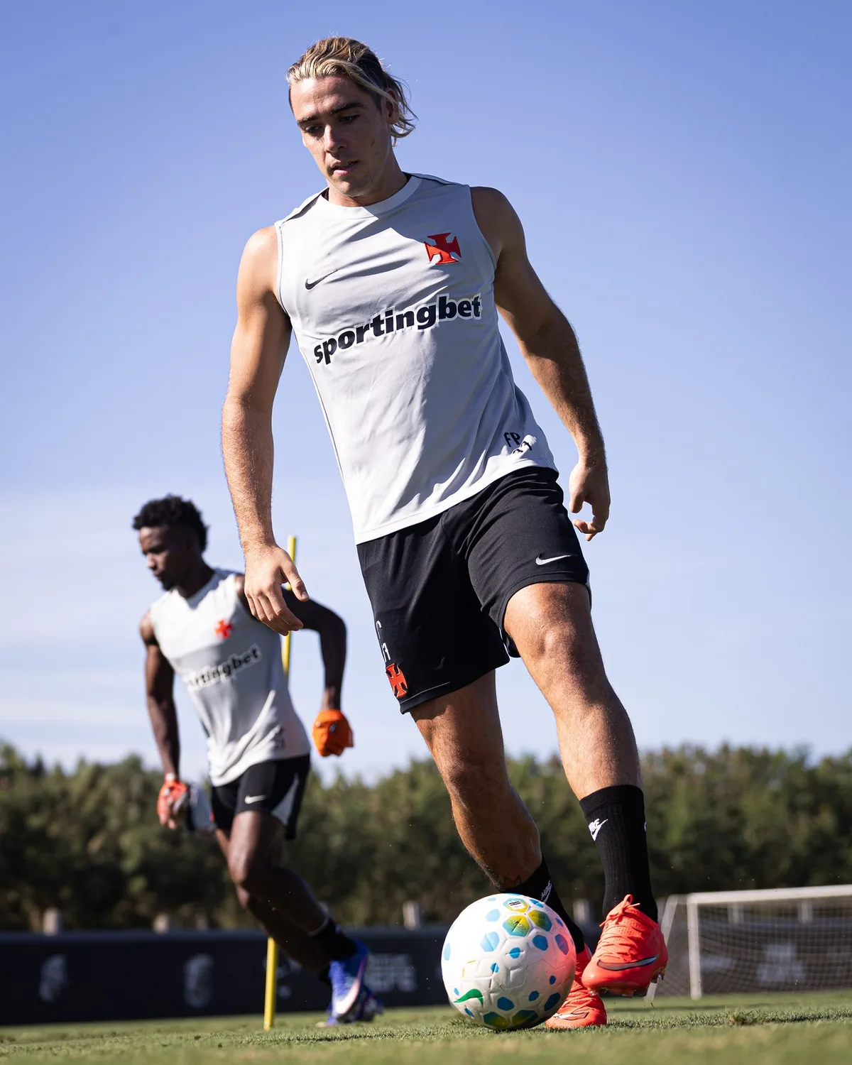 Escalação do Vasco: Spinelli será titular contra o Vitória