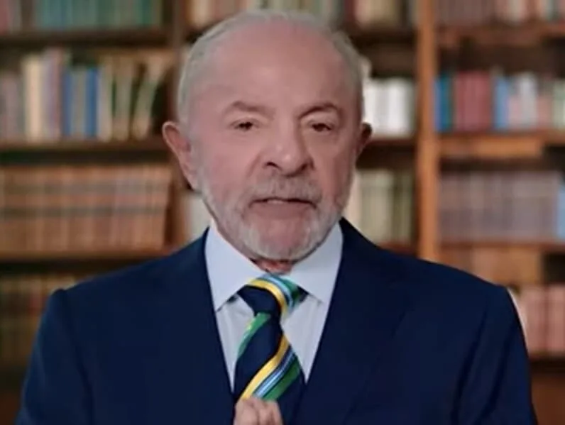 Lula defende soberania e diz que Brasil "não será colônia de ninguém"