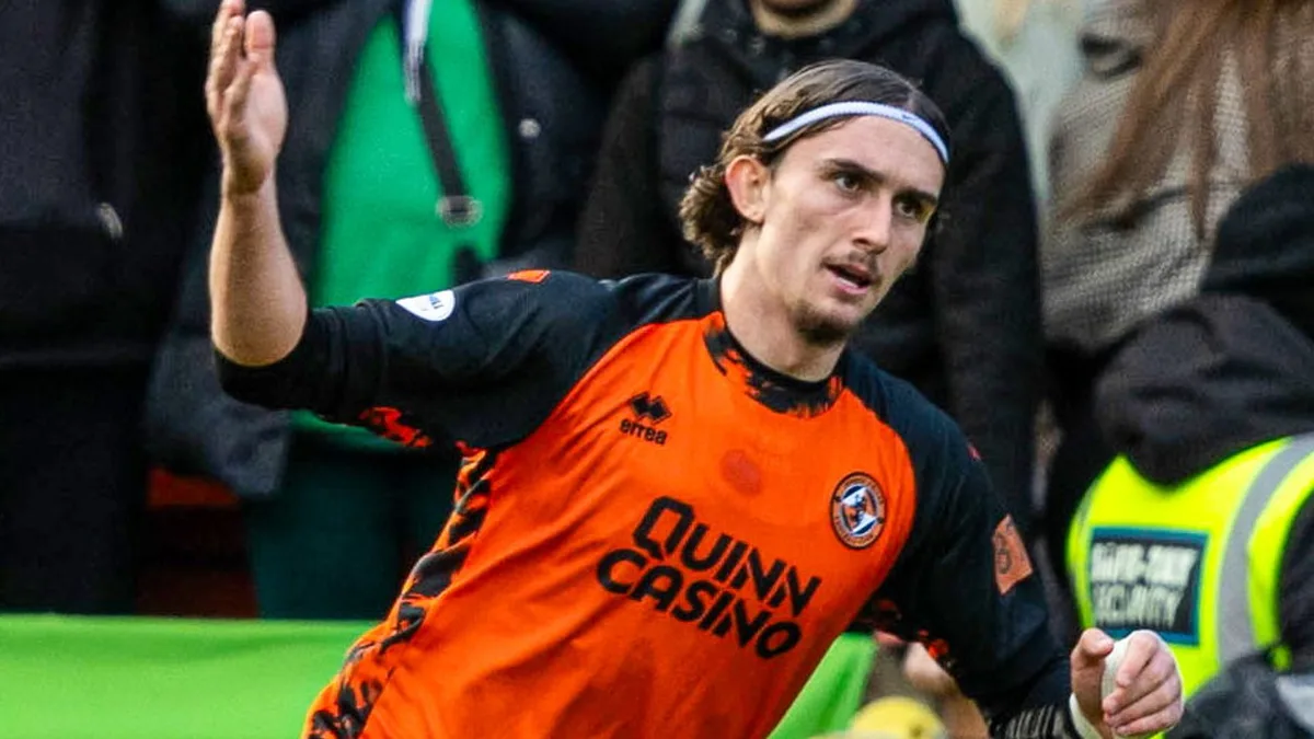 Bennie gets Dundee United winner as Reedijk loses first game as Hibs boss