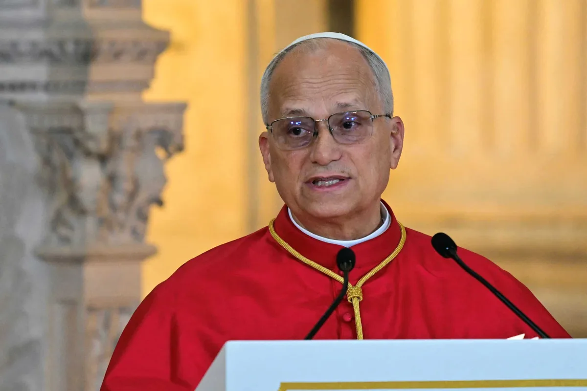 Vaticano confirma câncer no pulmão do papa Leão XIV após cirurgia