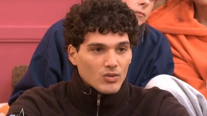 "Je me sens serein avec cette décision": Khalil quitte officiellement la "Star Academy" moins d'une semaine après le début de l'émission