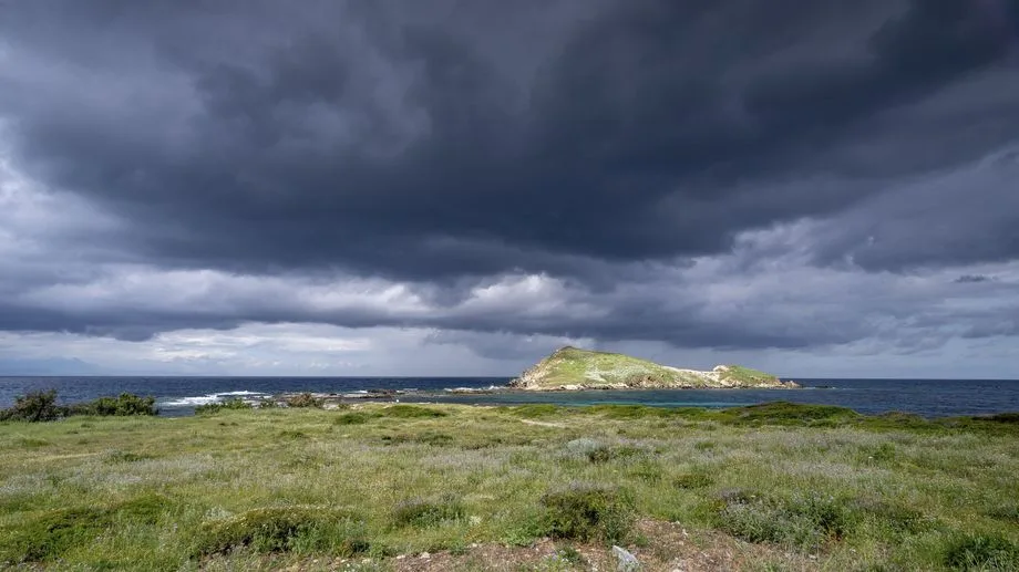 Météo : forts orages, rafales jusqu'à 120 km/h, baisse des températures, quel temps pour ce week-end ?