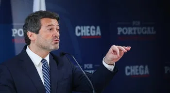 "Governo insensível" à habitação. Ventura defende atuação policial nas manifestações do Porto