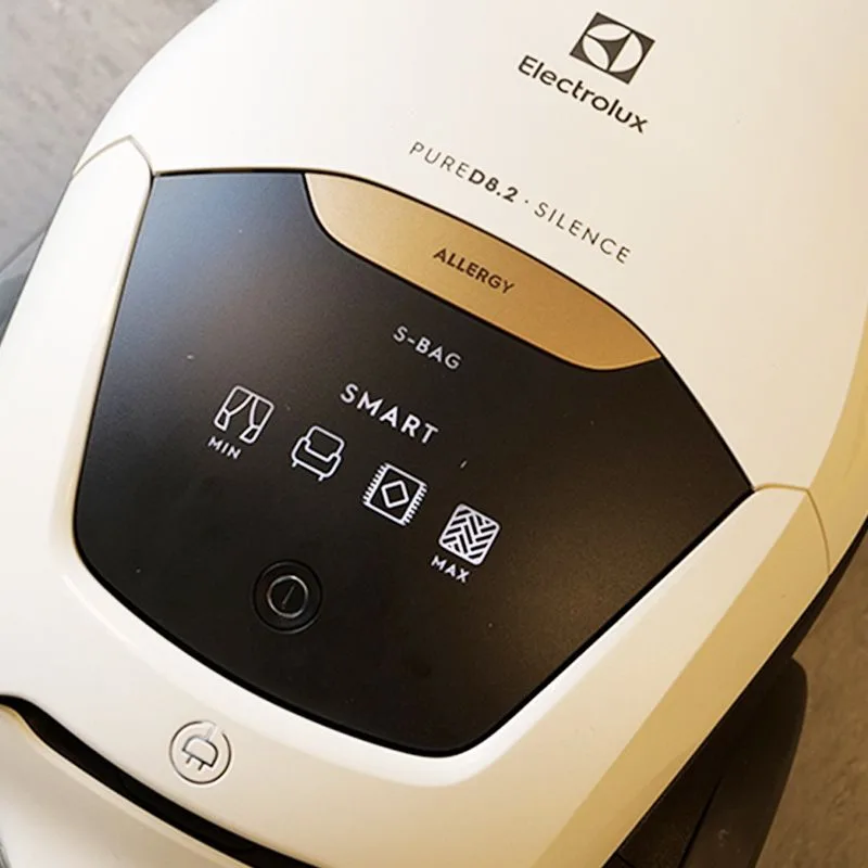 Actualité : Bon plan – L'aspirateur avec sac Electrolux Pure D8.2 Silence "5 étoiles" à 199,99 € (-26%)