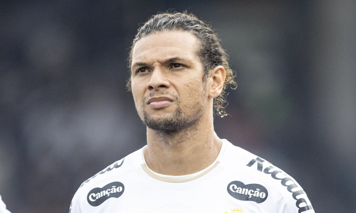 Willian Arão responde na zaga e ganha “nova” função no Santos