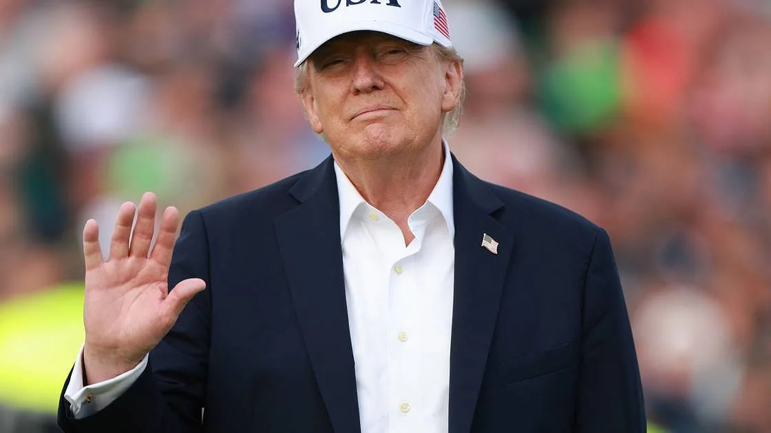 Donald Trump promete eliminar tarifas sobre o uísque irlandês