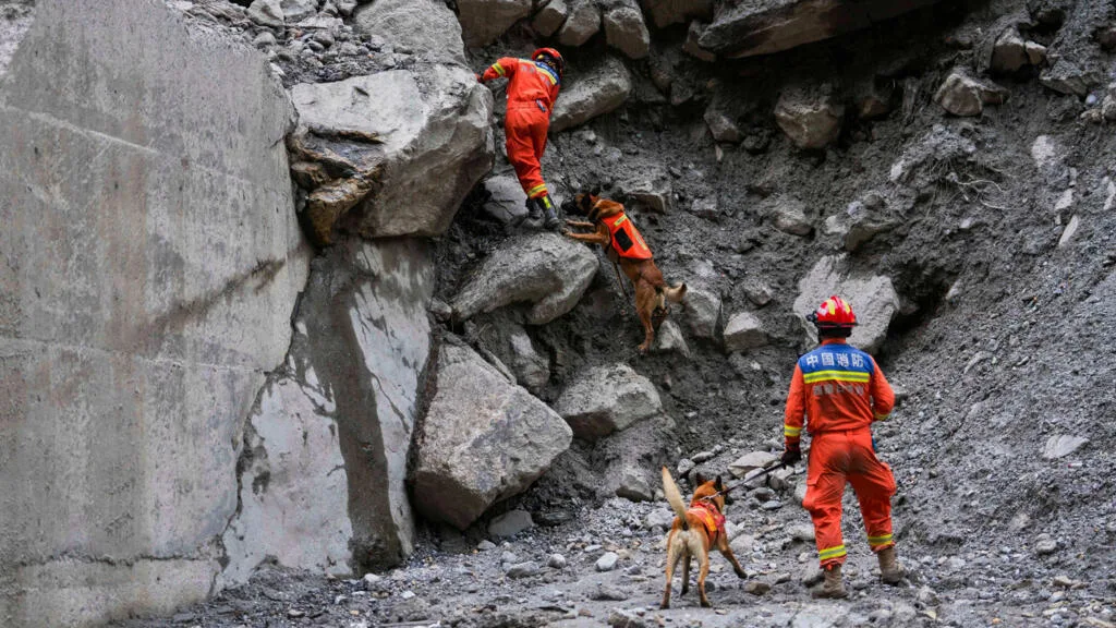 Crue dans l'Himalaya: «L'information, en Chine, fait l'objet d'un contrôle absolu»