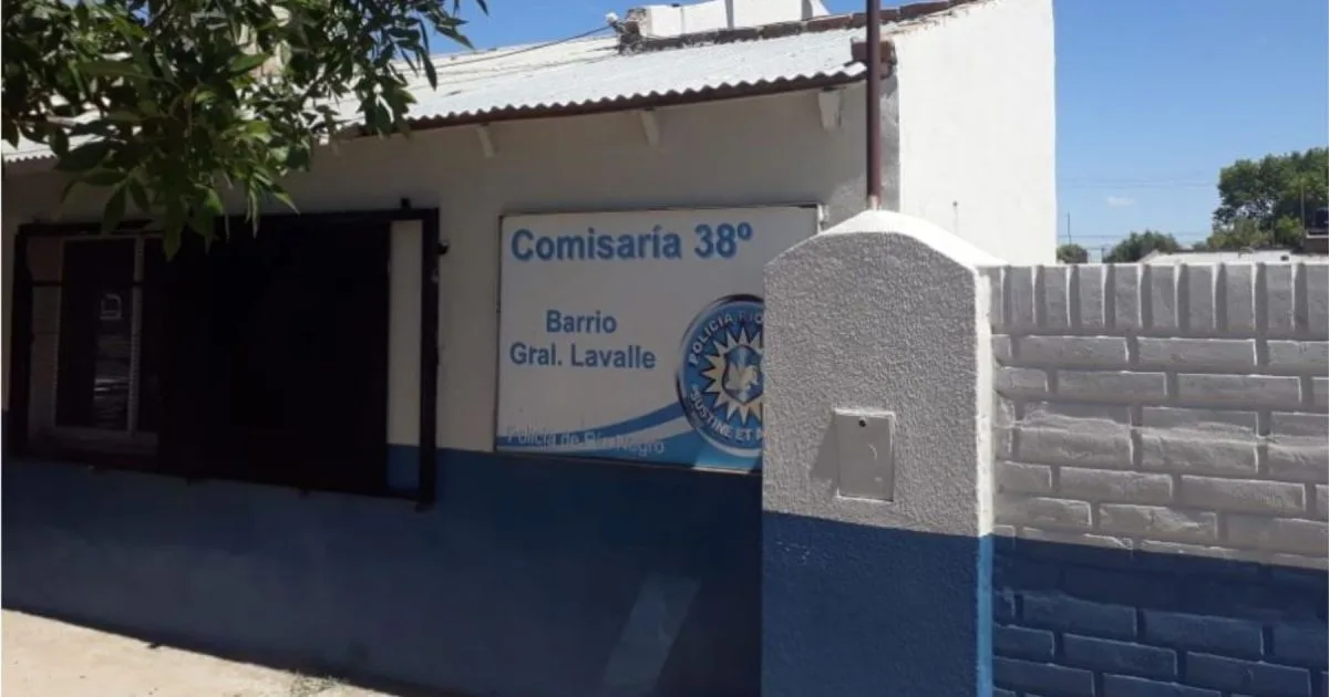 Lo detuvieron tras una pelea en Viedma y descubrieron que tenía tres pedidos de captura vigentes