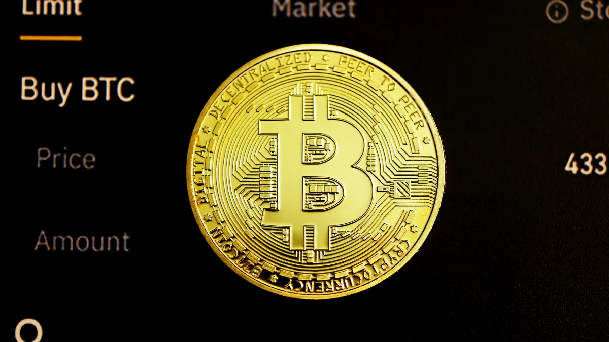 Bitcoin Holds Near $79,200 as Japan Rate Hike Bets Raise Market Risks