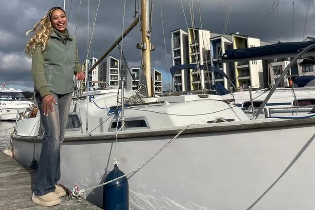 Woman ditches £37k banking job to live on boat she bought on Facebook for £2k