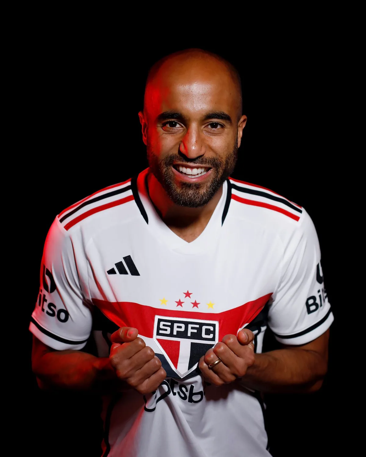 Meia do São Paulo, Lucas Moura completa 34 anos: veja fotos da carreira