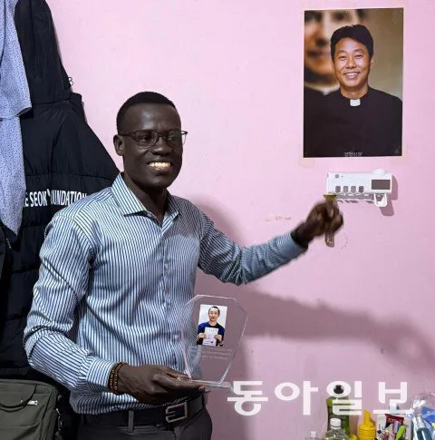 ‘울지마 톤즈’ 故이태석 신부 제자, 신경과 전문의 됐다